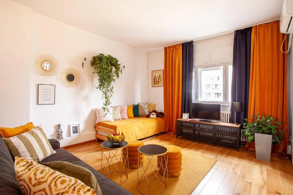 Pumo Properties - Vanatori Nest Apartment - City Center - One-bedroom apartment5